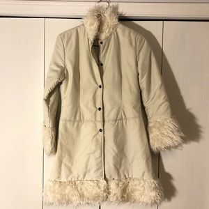 White jacket with faux fur trim